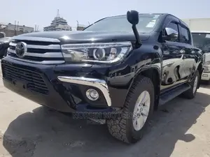Toyota Hilux 2015 Black