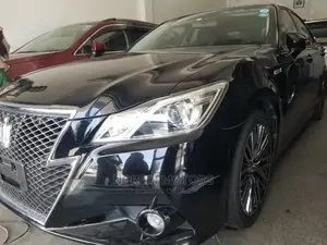 Toyota Crown 2014 Black
