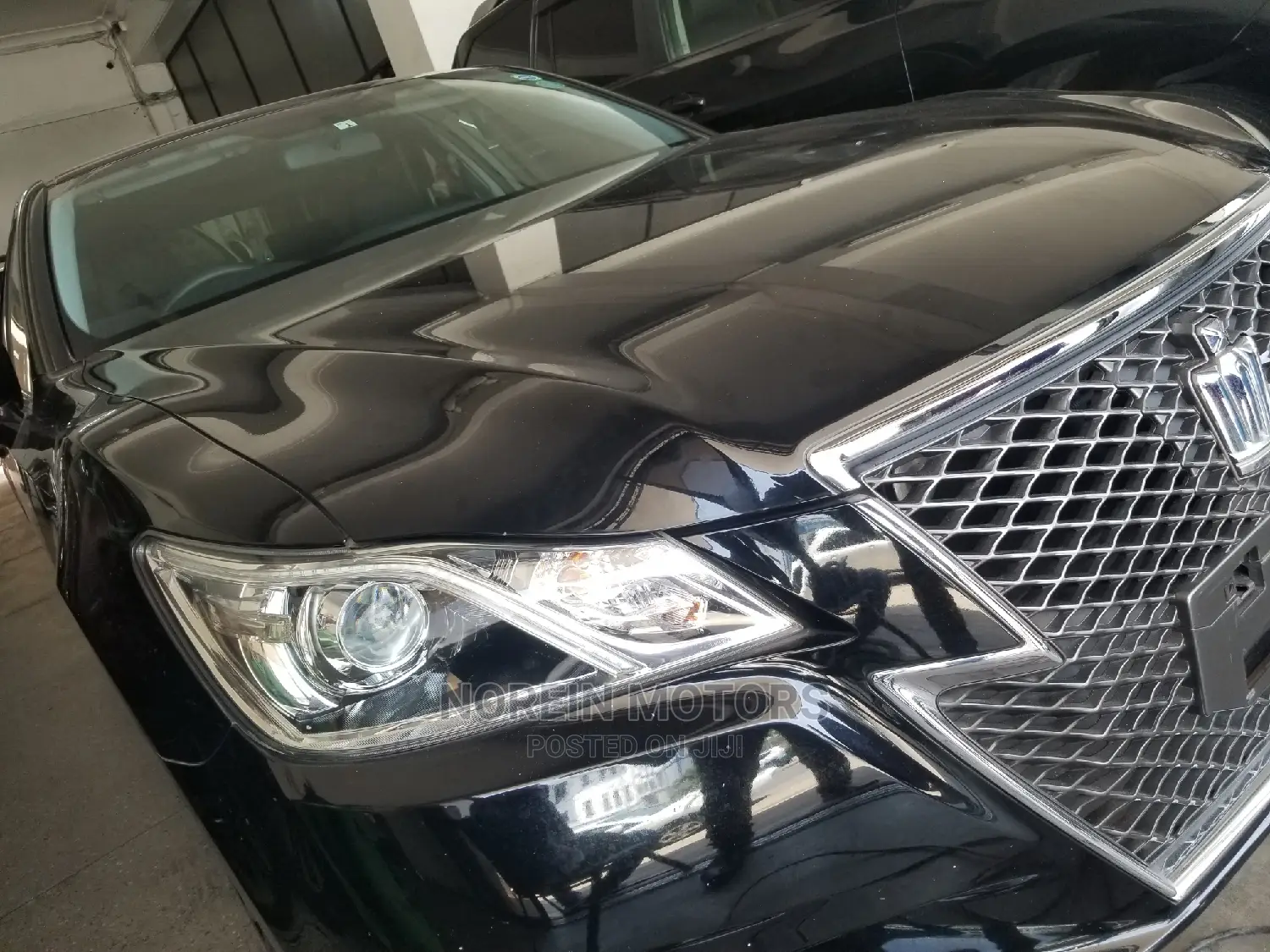 Toyota Crown 2014 Black