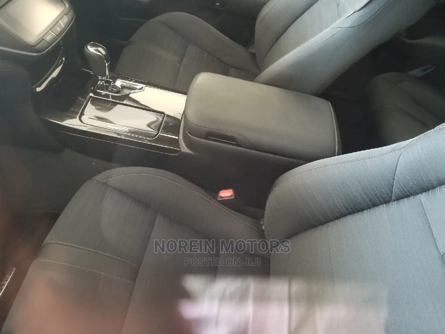 Toyota Crown 2014 Black