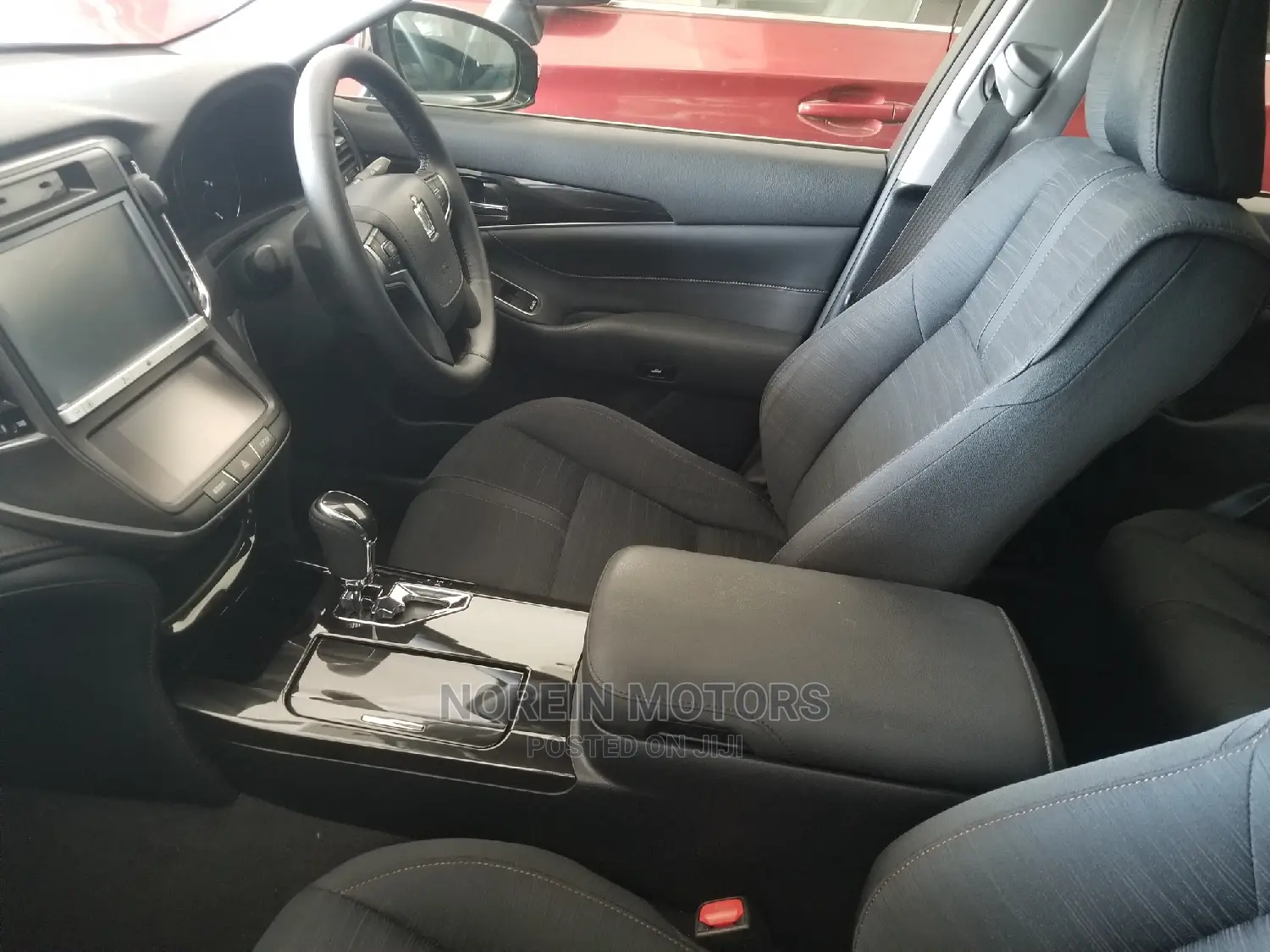 Toyota Crown 2014 Black