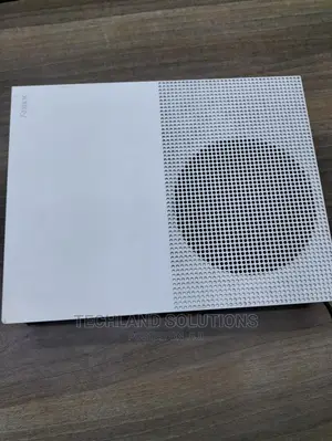 Xbox One S, 4 Months Old