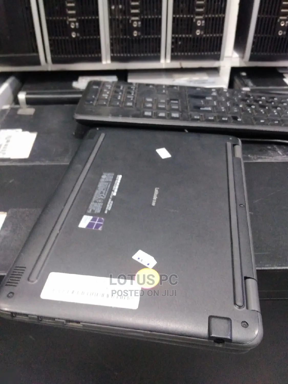 Laptop Dell Latitude 3189 4GB Intel Celeron SSD 128GB