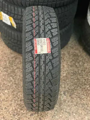 225/75r15c a/T Bridgestone Tyres Made in Thailand