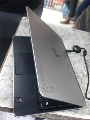 Laptop Dell Latitude E7240 8GB Intel Core I5 SSD 128GB