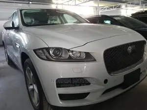 Jaguar F-Pace 2017 Pearl