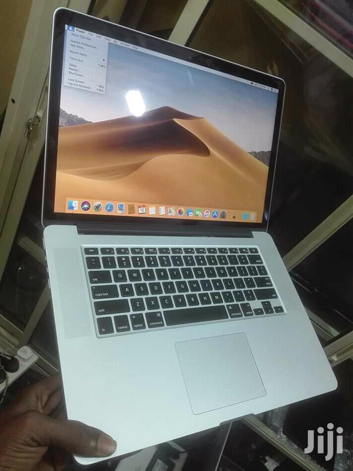 Laptop Apple MacBook Pro 4GB Intel Core i5 HDD 500GB