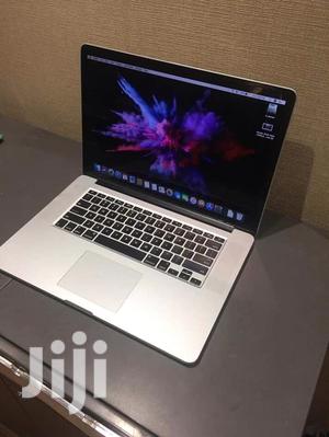 Laptop Apple MacBook Pro 4GB Intel Core i5 HDD 500GB