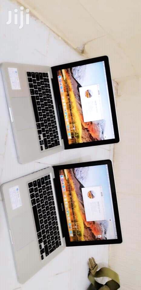 Laptop Apple MacBook Pro 4GB Intel Core i5 HDD 500GB