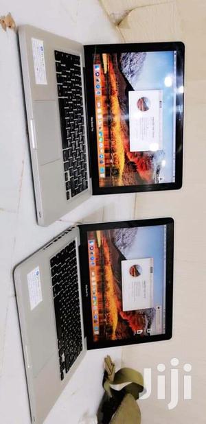 Laptop Apple MacBook Pro 4GB Intel Core i5 HDD 500GB