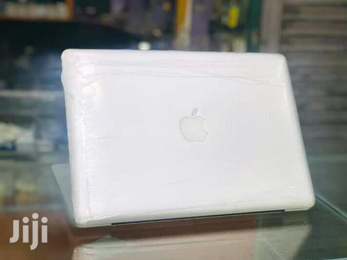 Laptop Apple MacBook Pro 4GB Intel Core i5 HDD 500GB