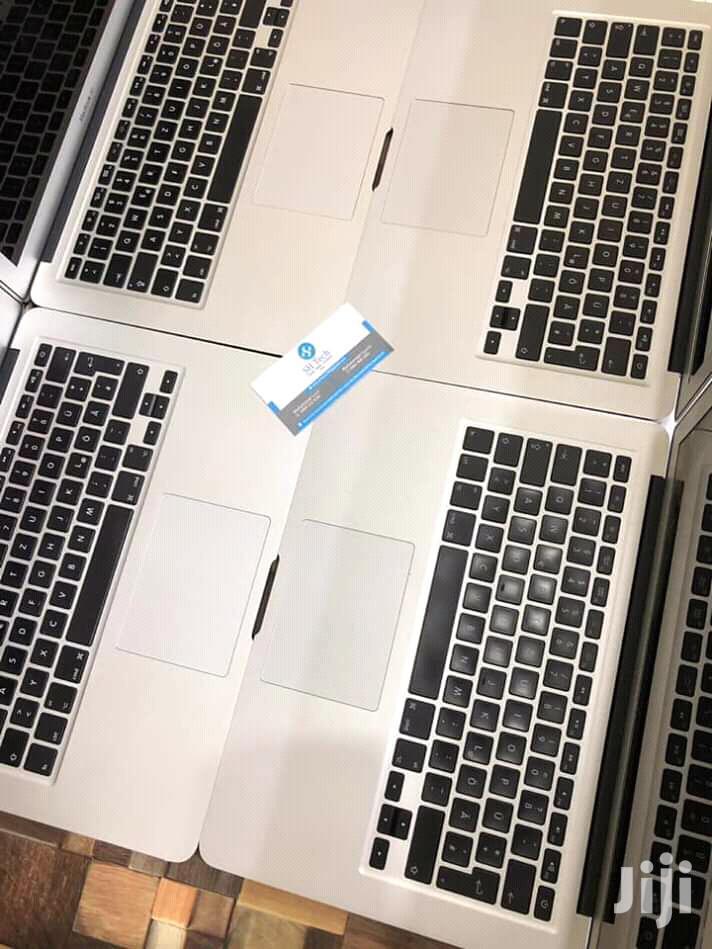 Laptop Apple MacBook Pro 4GB Intel Core i5 HDD 500GB