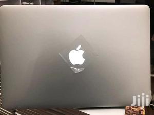 Laptop Apple MacBook Pro 4GB Intel Core i5 HDD 500GB