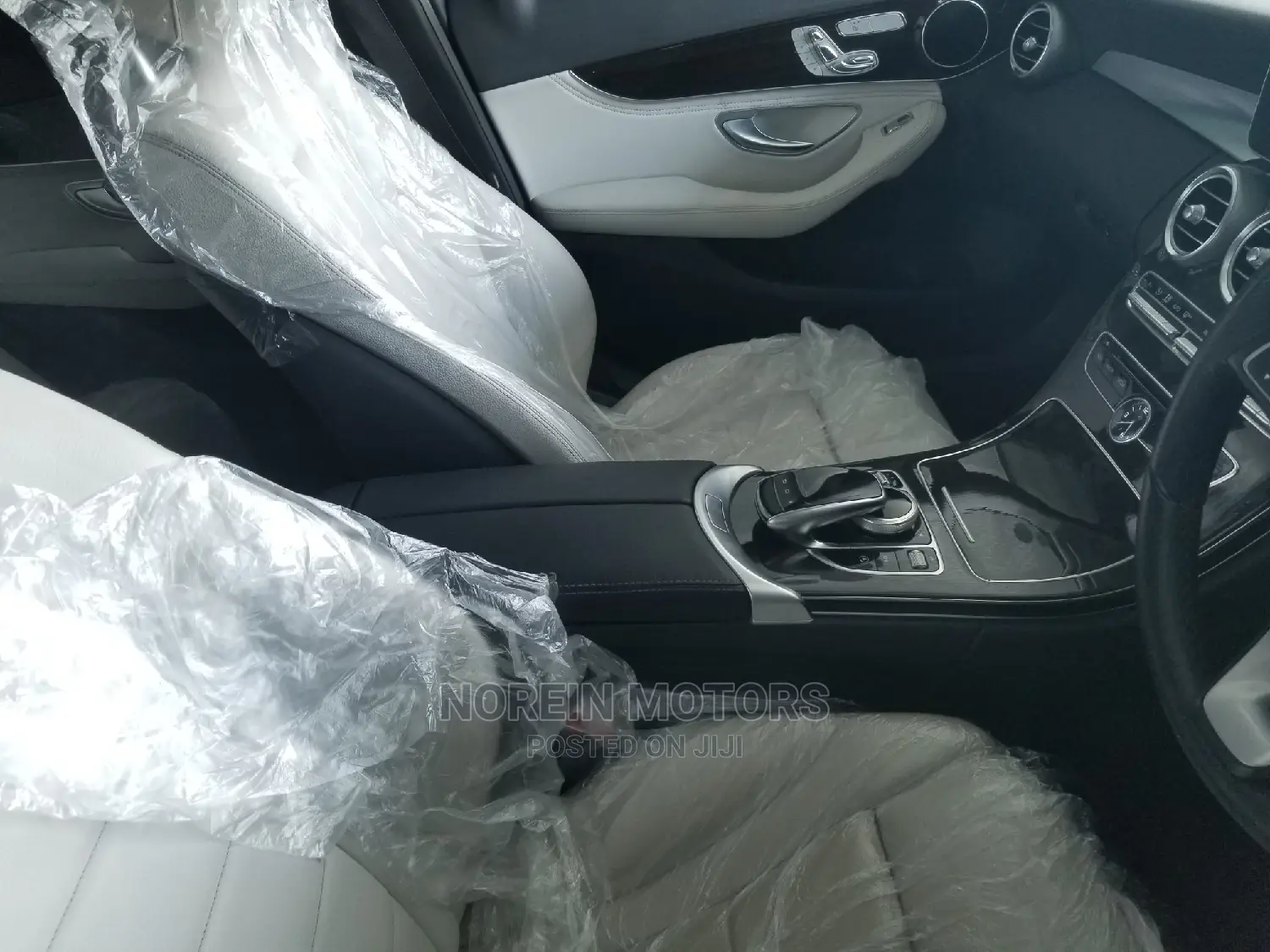 Mercedes-Benz C200 2014 Silver