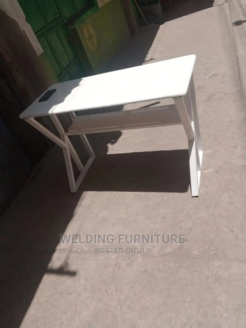 Mable Table