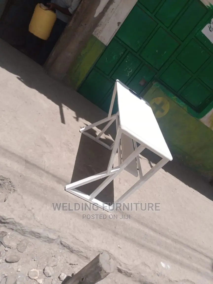 Mable Table