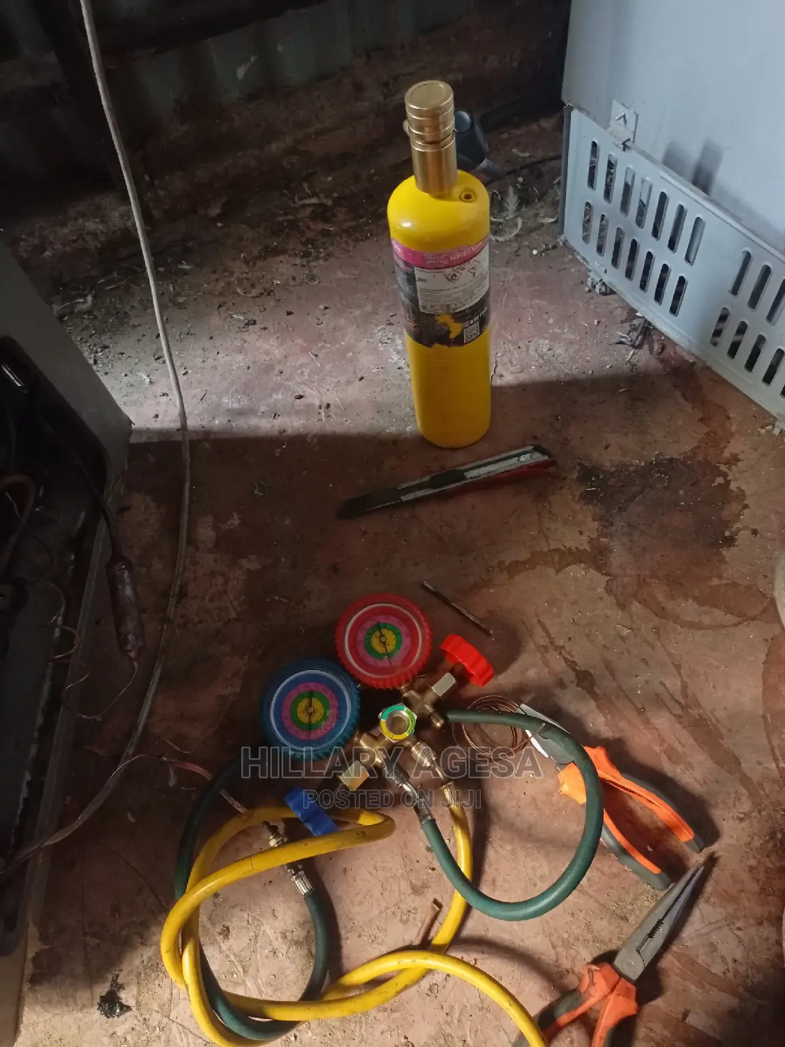 Fridge Repair Service.