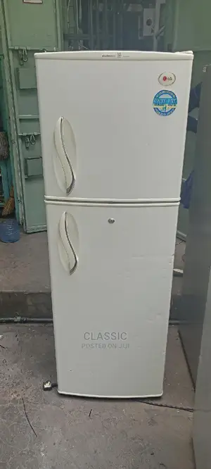 Lg Fridge in a Very Good Condition