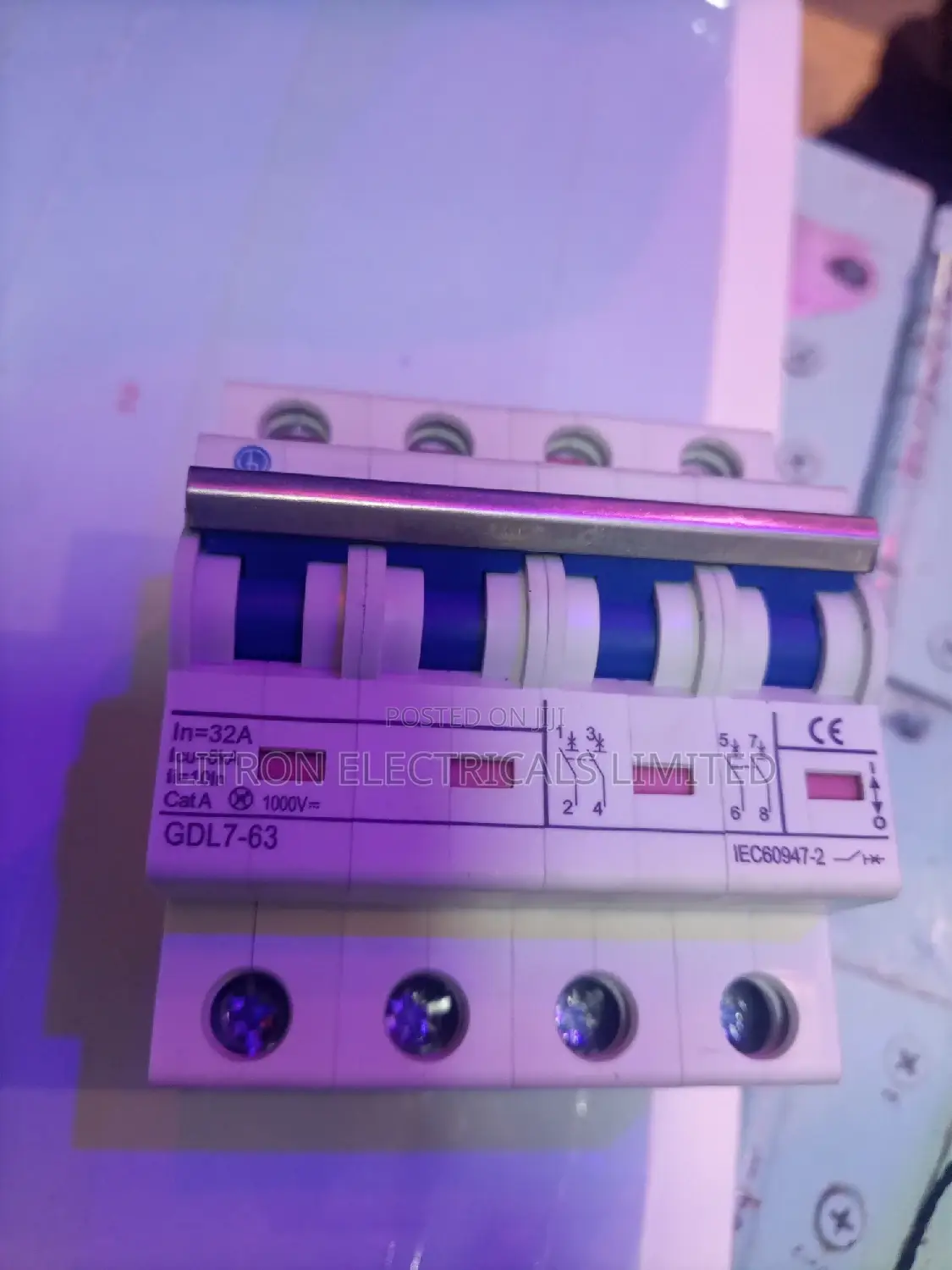 32A 4pole DC Breakers