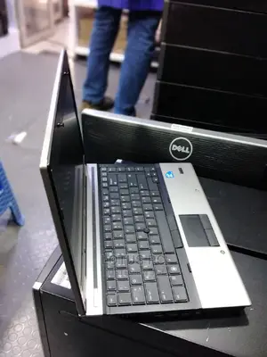 Laptop HP Compaq 8440p 4GB Intel Core I5 HDD 320GB