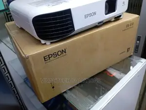Epson Exceed Your Vision EB-E10 Projector 3600 Lumens