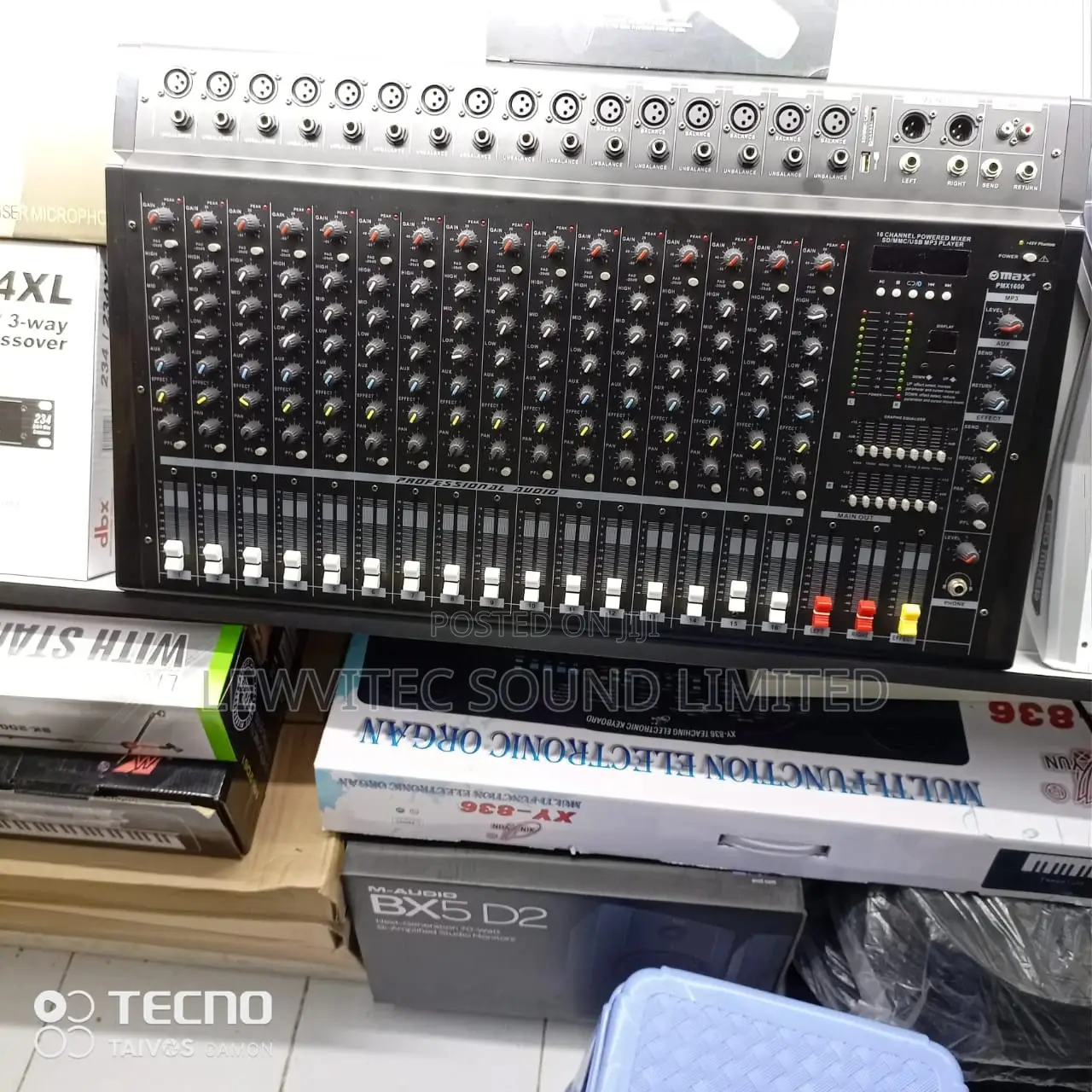 Max Powered Mixer 16 Channels