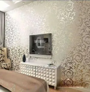 Cream And Silver Elegant Wallpaper