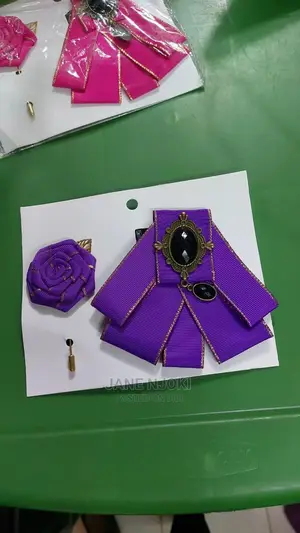 Purple Frechbowtie