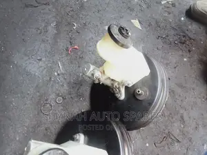 Brake Master Cylinder and Booster Toyota Ist Toyota Vitz
