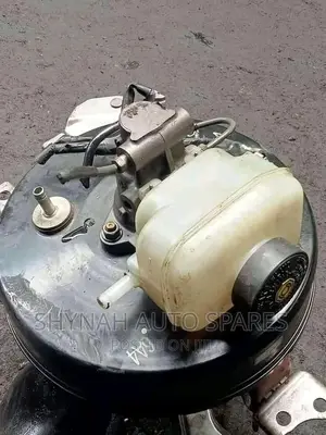Brake Master Cylinder and Booster Toyota 7l