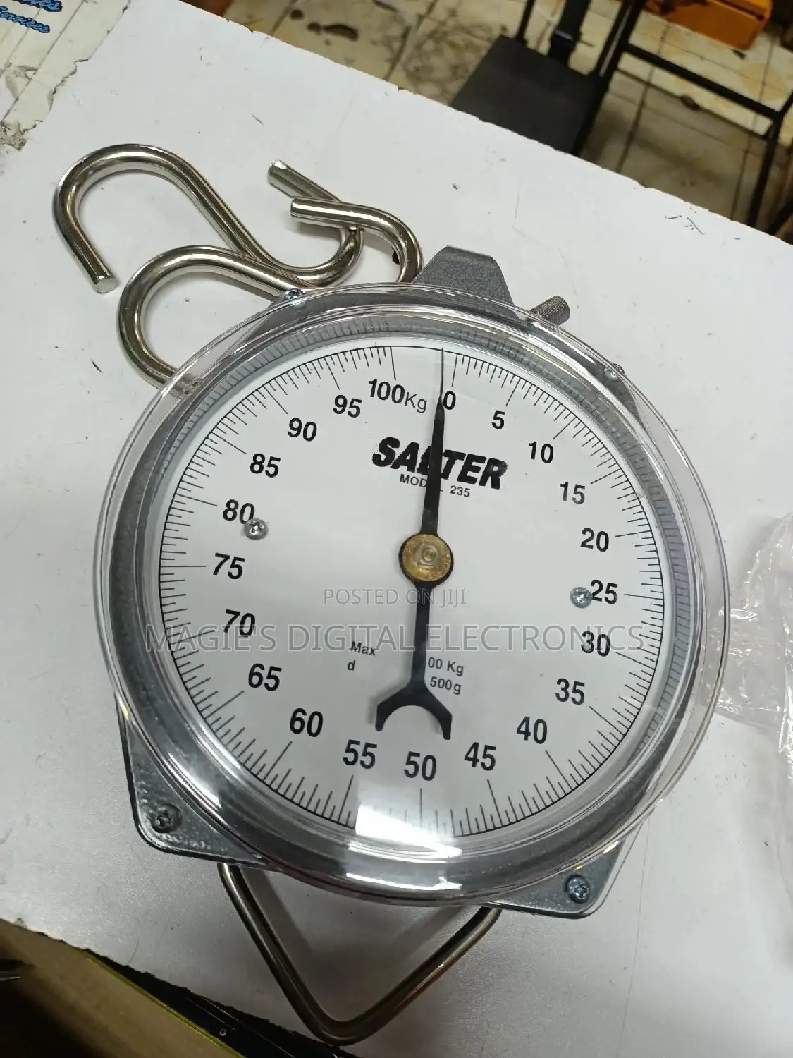 Salter Hinging Scale