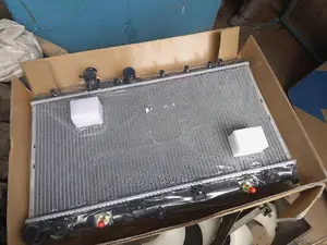 Brand New Radiator for Subaru Bh5