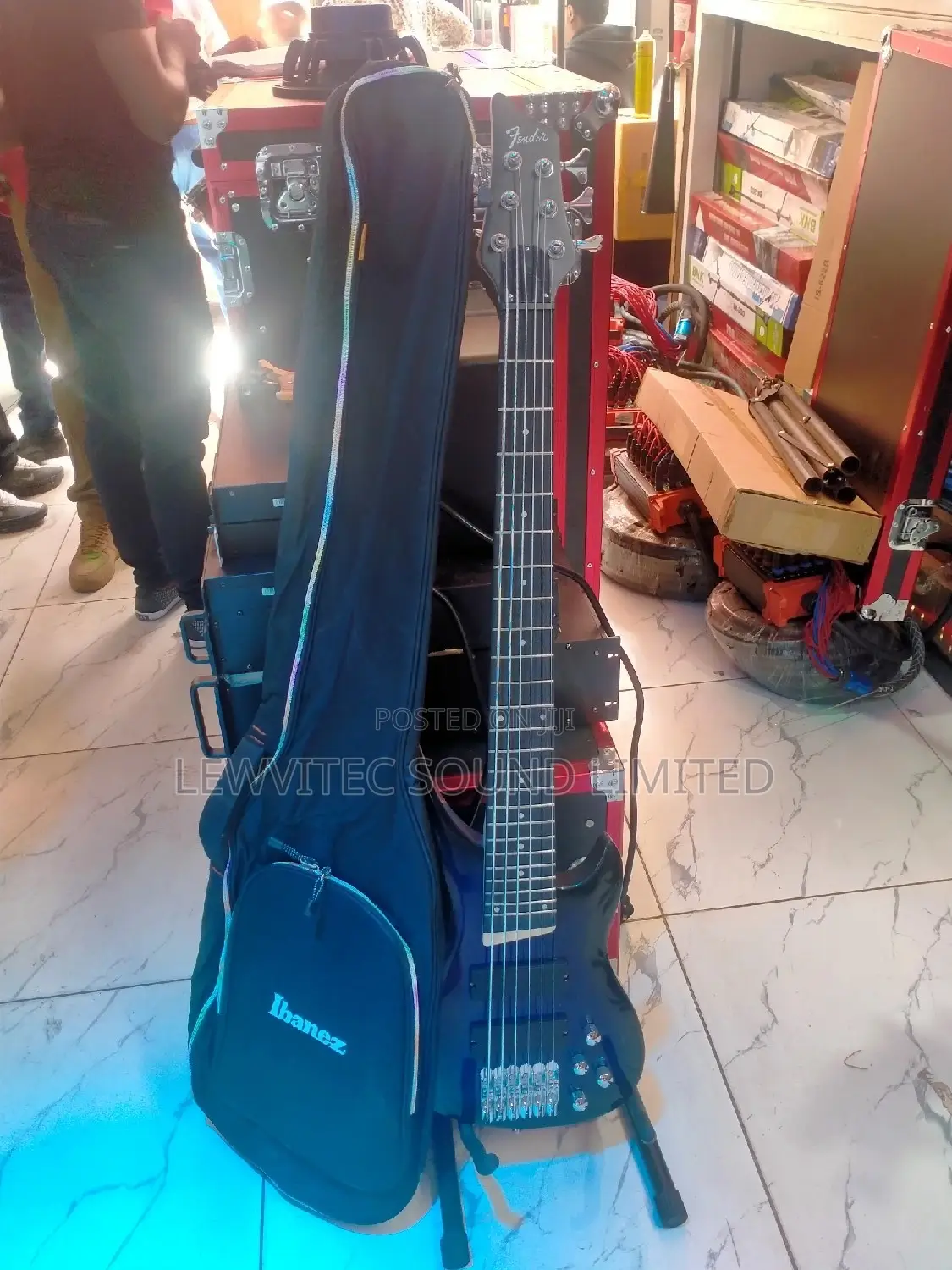 Fender 6 Strings Bass Guitar