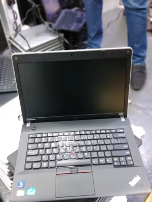 Laptop Lenovo ThinkPad Edge E430 4GB Intel Core I3 HDD 500GB