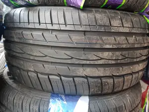 215/40r18 Comforser Tyre