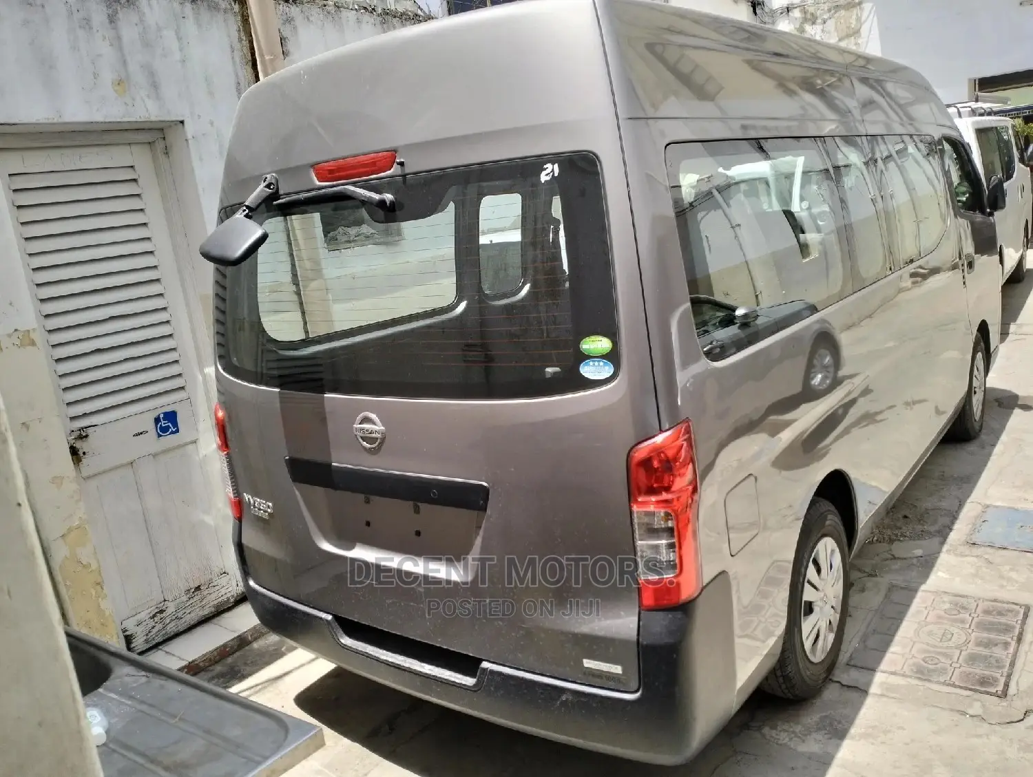 Nissan NV3500 2015