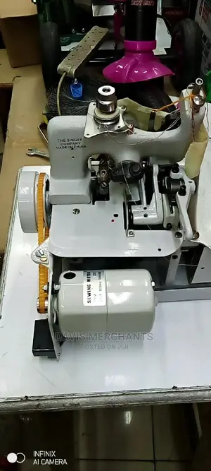 Singer Overlock Sewing Machine