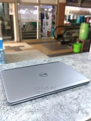 Laptop Dell Latitude E7240 4GB Intel Core I5 SSD 128GB