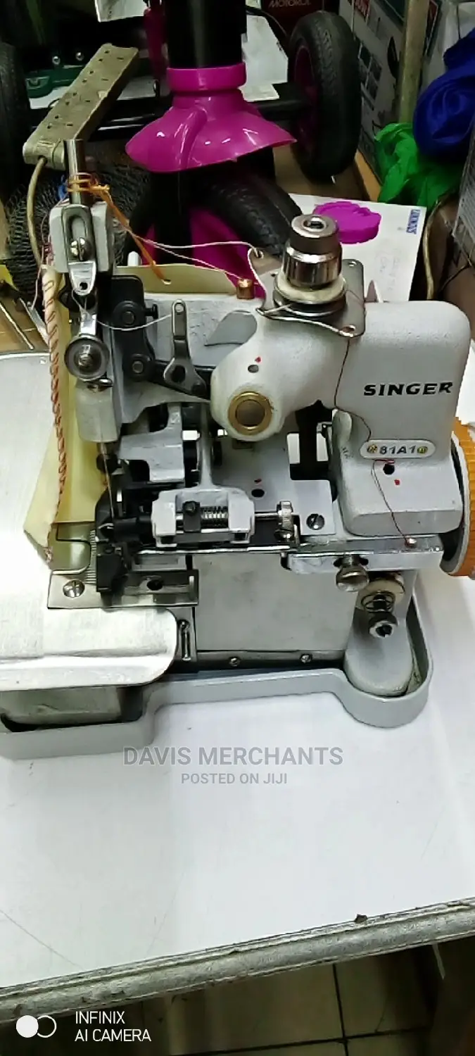 Singer Overlock Machine