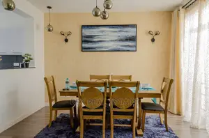 4bdrm Maisonette in South C for Sale