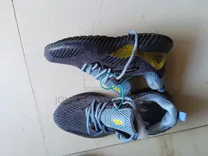 Unique Sports Shoes
