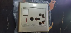 Universal Single Socket