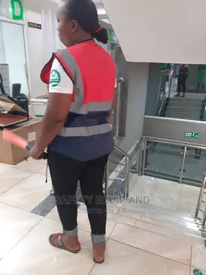 Two Coloured Reflective Vests;Red/Blue