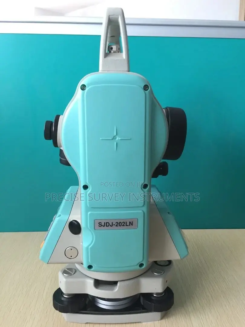 Digital Theodolite (With Laser Plumet)
