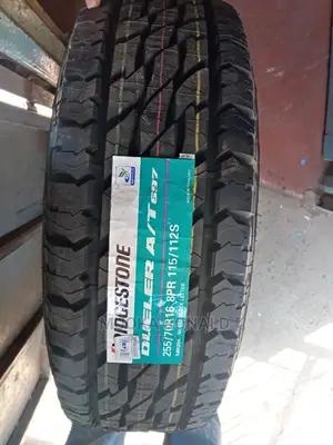 255/70r16 Bridgestone Tyre (A/T)