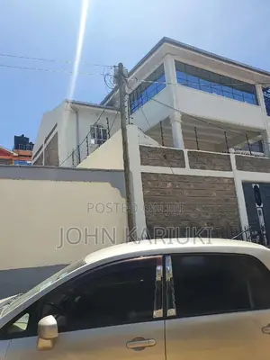 House in Naivasha 6 Bedroom Ensuite in Maryland Area 500mtrs
