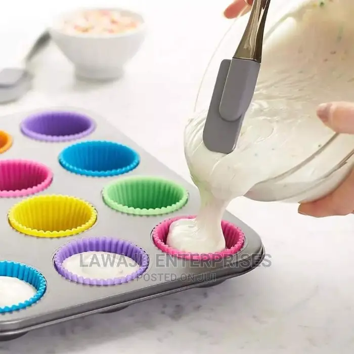 12pcs Silicone Reusable Muffin/ Cupcake Baking Mould