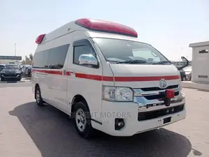 Toyota HiAce 2019 White