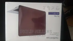 Macbook Pro Case That Keeps Your Bags Light to Carry