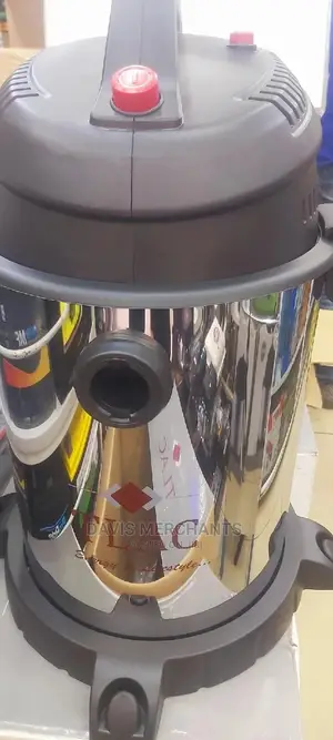 Vacuum Cleaner Wet and Dry With 30 Litre Capacity